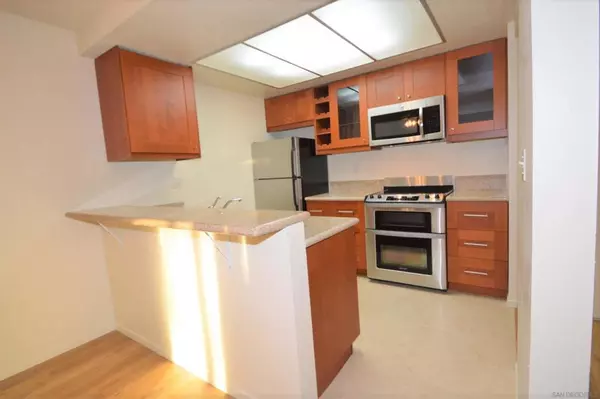 San Diego, CA 92108,10767 San Diego Mission Rd #106