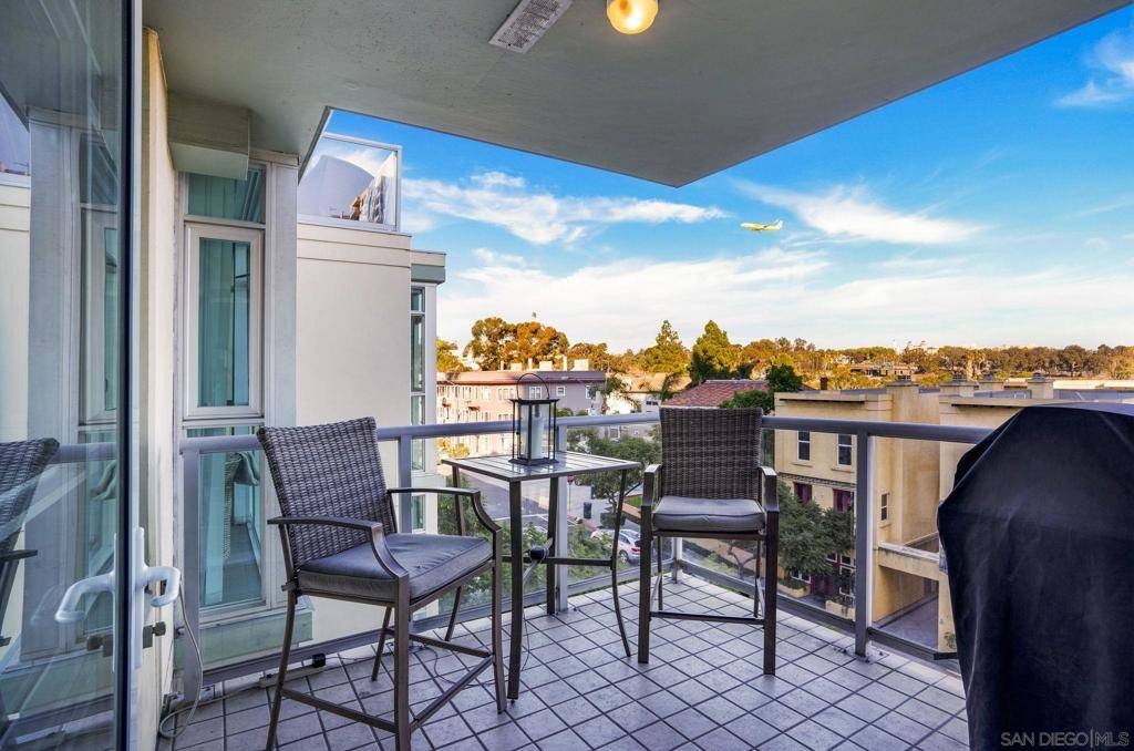 San Diego, CA 92101,850 Beech St #607