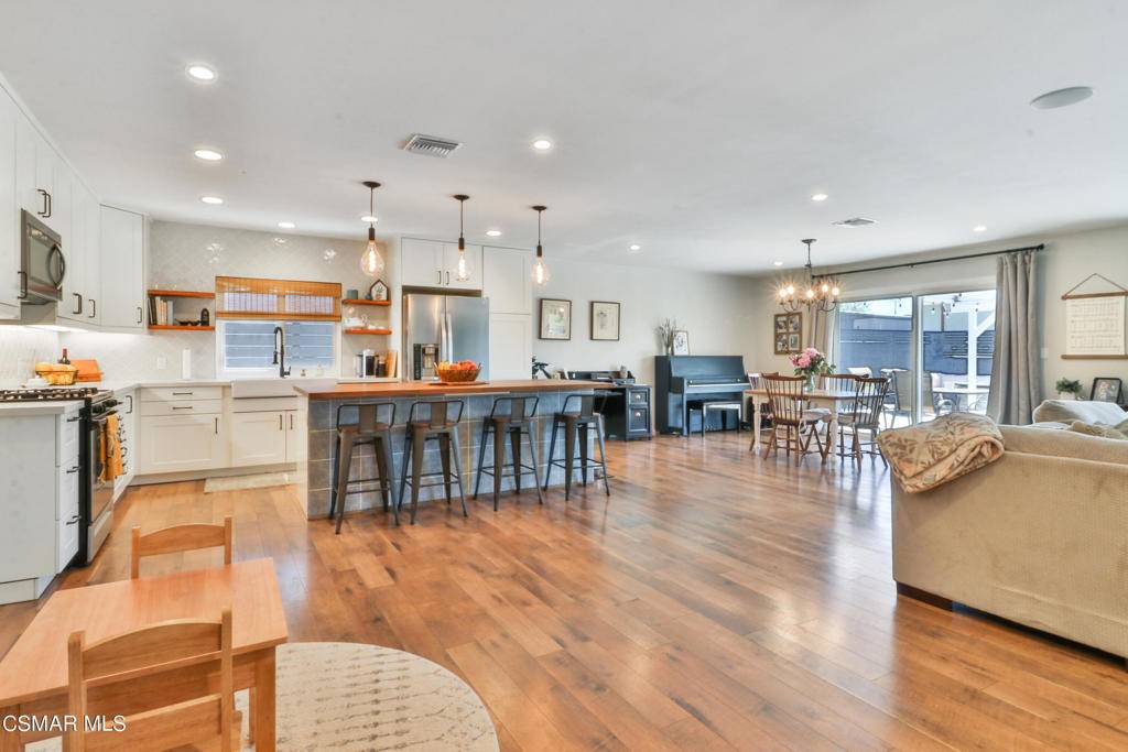 Simi Valley, CA 93065,3082 Galena AVE