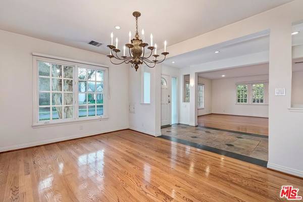 Beverly Hills, CA 90210,248 N REXFORD DR