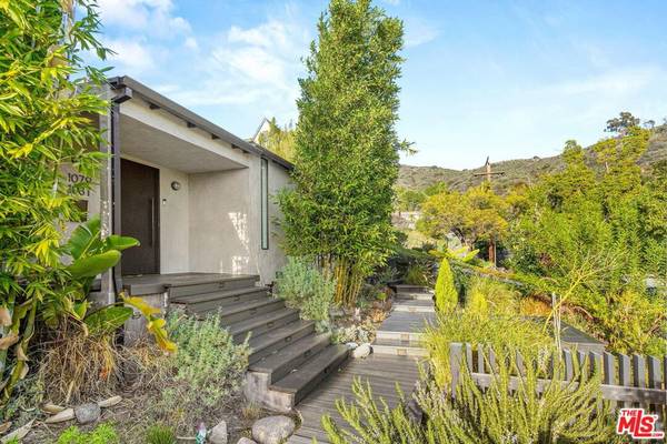 Burbank, CA 91501,1079 E SAN JOSE AVE