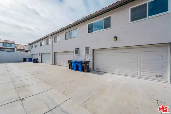 Torrance, CA 90502,834 W 232ND ST