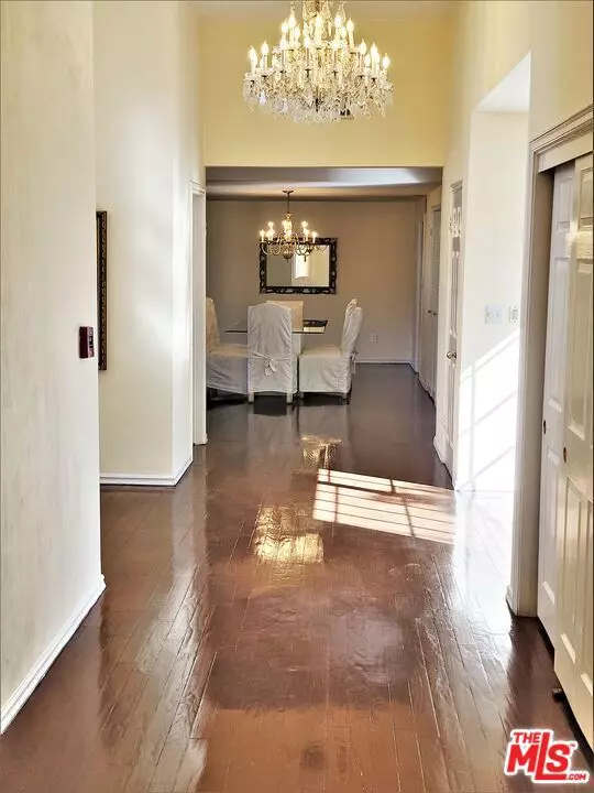 Chatsworth, CA 91311,19834 SEPTO ST