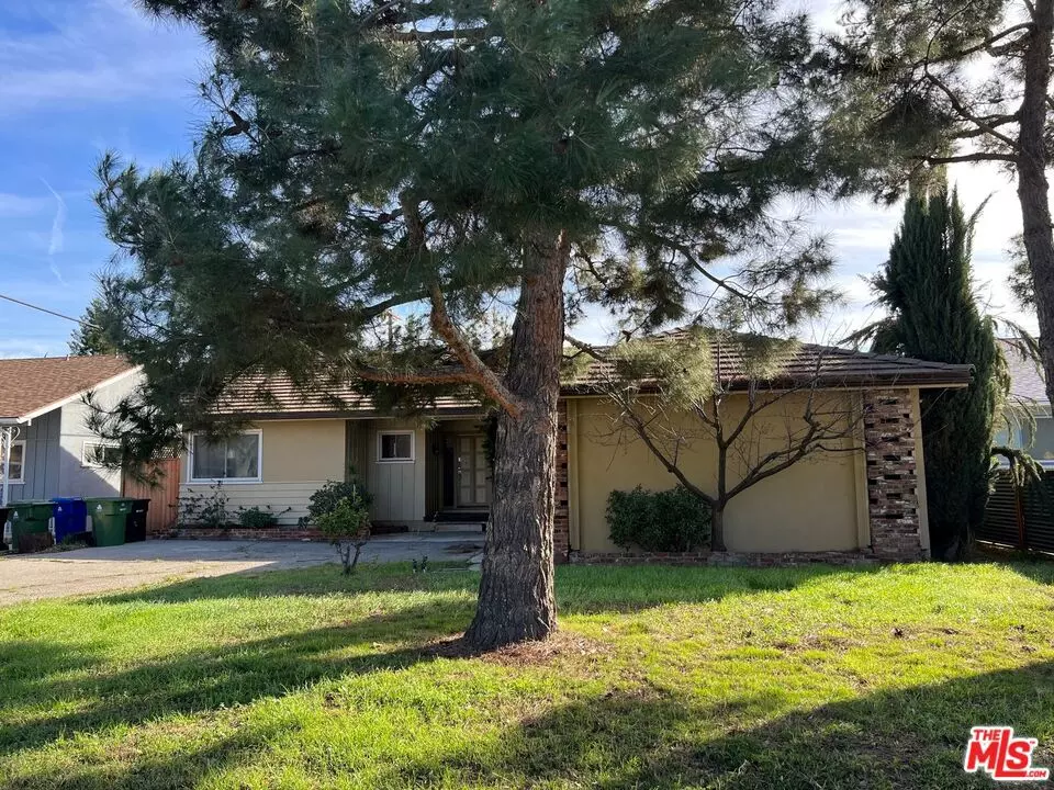 Canoga Park, CA 91304,21714 ARMINTA ST