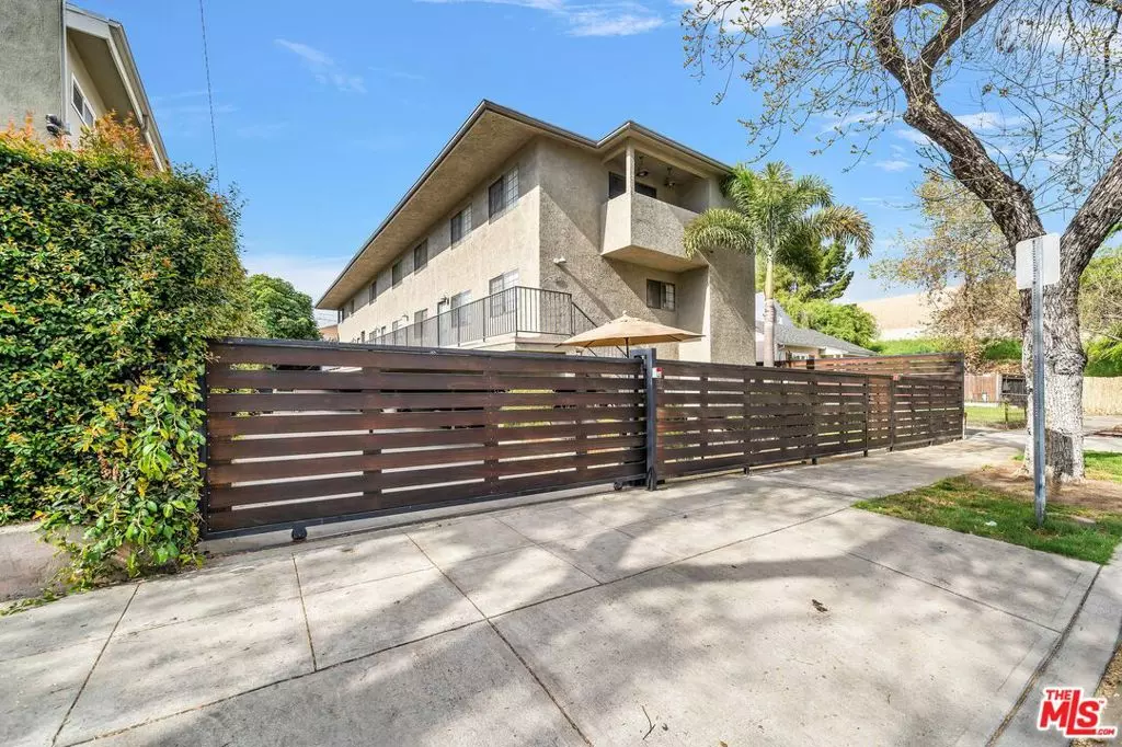 Burbank, CA 91502,157 W ASH AVE