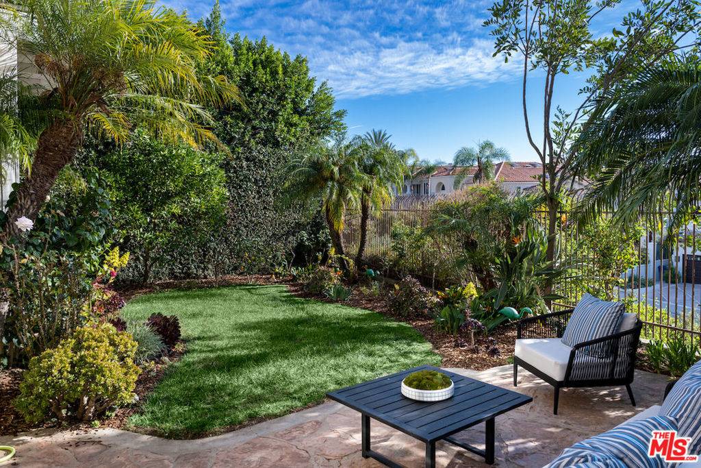 Pacific Palisades, CA 90272,16762 Calle de Catalina