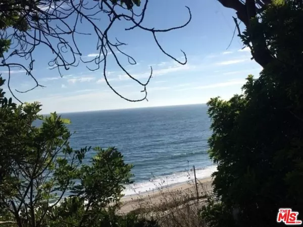 Pacific Palisades, CA 90272,17619 Revello
