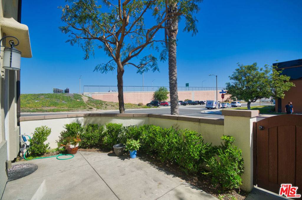 Buena Park, CA 90621,7031 THOMAS ST