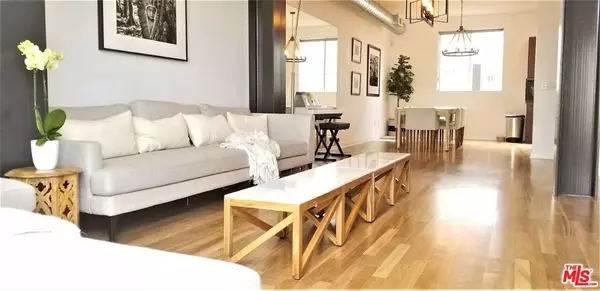 Playa Vista, CA 90094,5350 PLAYA VISTA DR #19