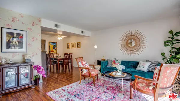 Burbank, CA 91501,436 E PALM AVE #212