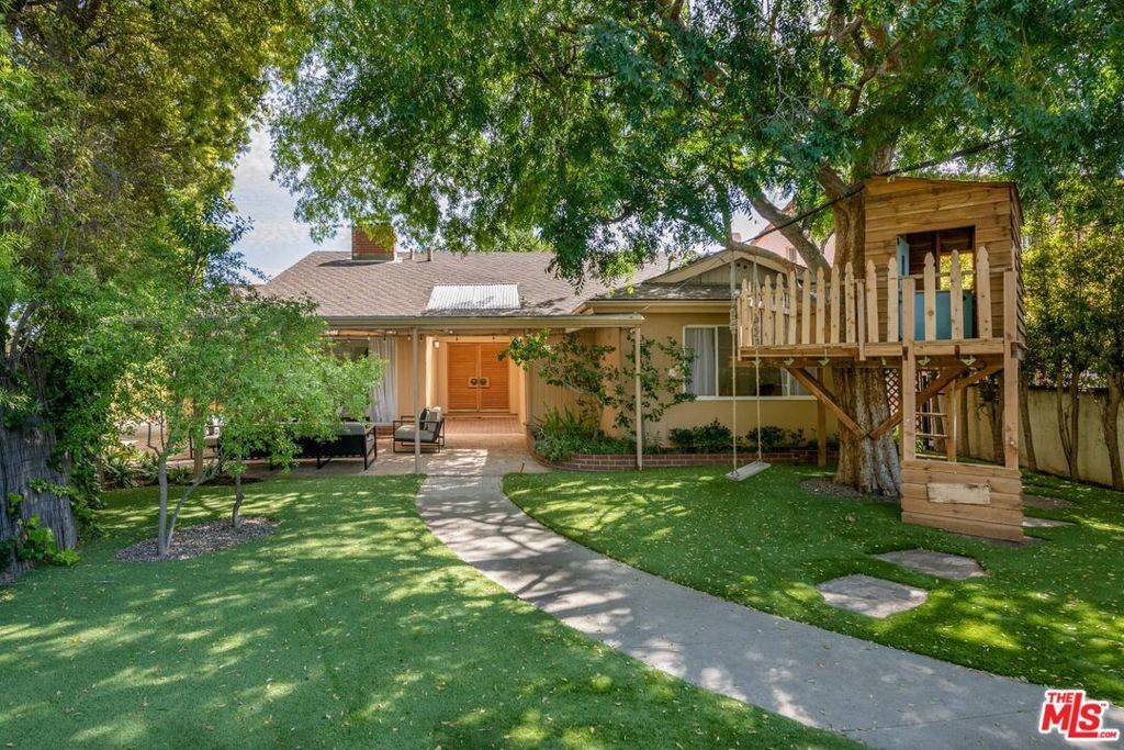 659 ERSKINE DR, Pacific Palisades, CA 90272