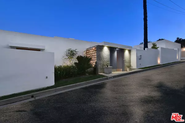 Sherman Oaks, CA 91403,4046 CODY RD