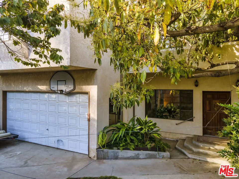 Culver City, CA 90232,4226 IRVING PL