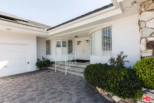 View Park, CA 90008,4215 ENORO DR