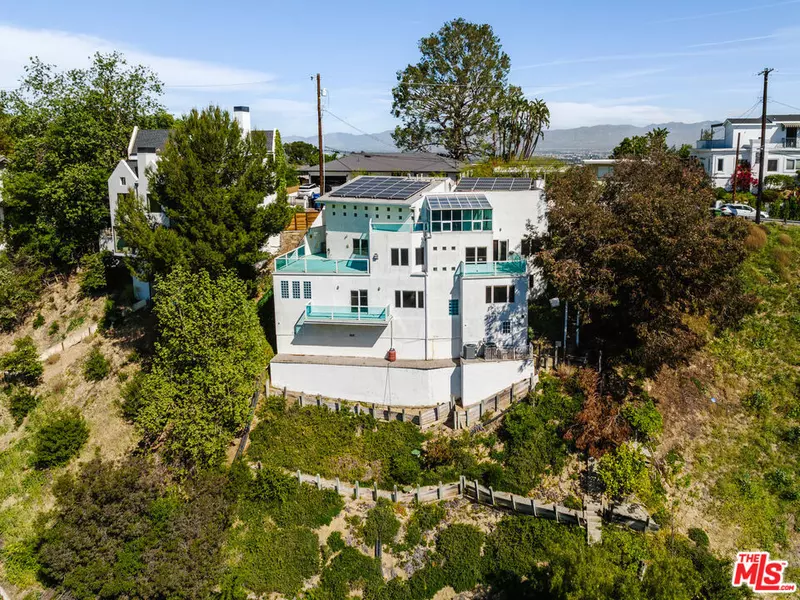 3651 ALTA MESA DR, Studio City, CA 91604