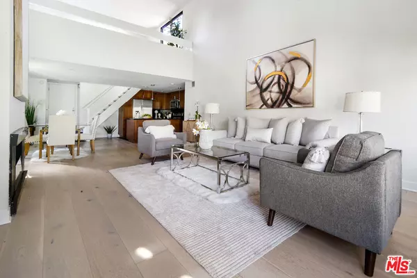 West Hollywood, CA 90069,950 N KINGS RD #302