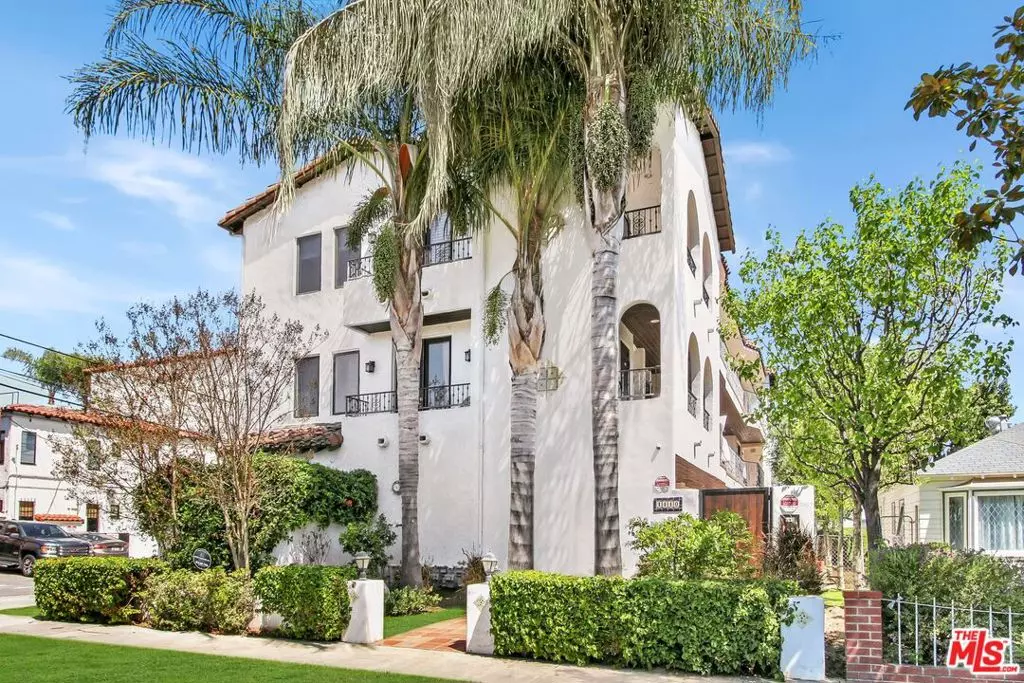 Toluca Lake, CA 91602,4440 TALOFA AVE #102