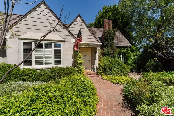 Beverly Hills, CA 90210,502 N ALTA DR