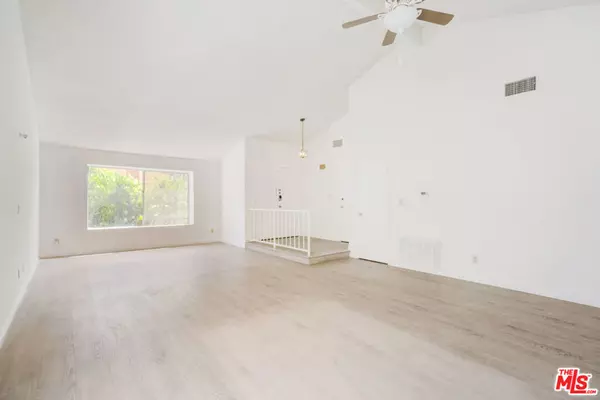 Winnetka, CA 91306,20153 BALTAR ST