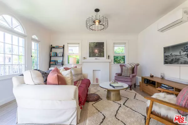 Los Angeles, CA 90065,2237 1/2 W Avenue 33