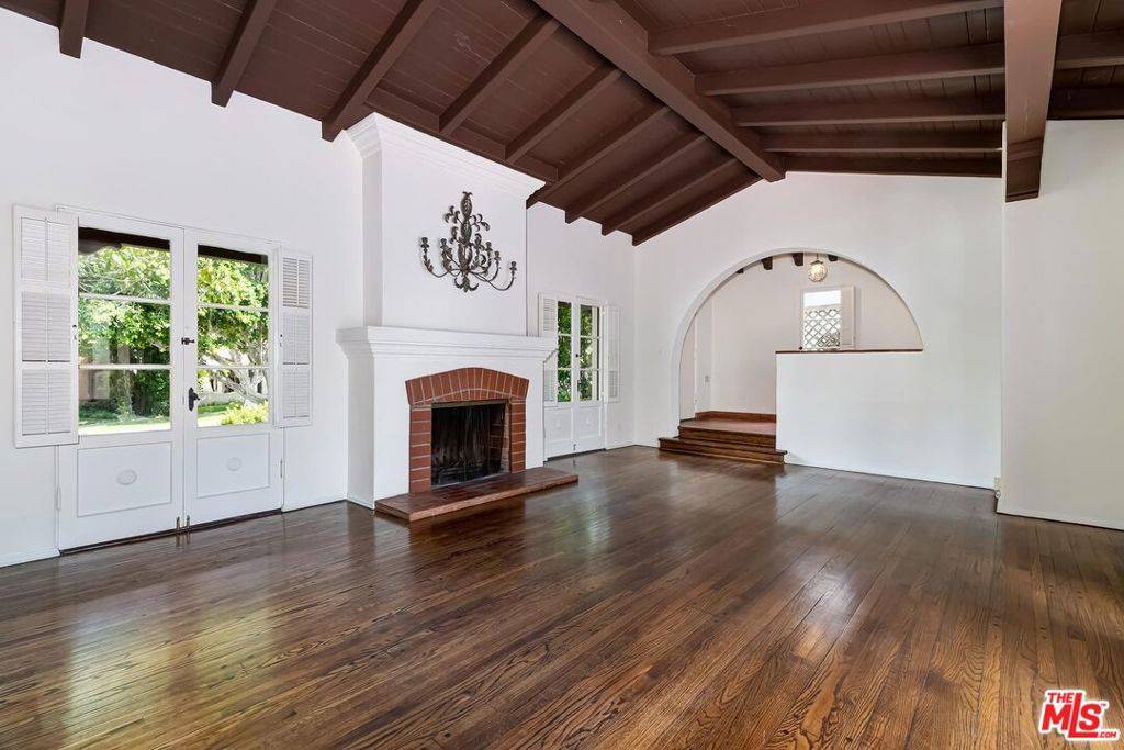 Beverly Hills, CA 90212,463 S BEVERWIL DR