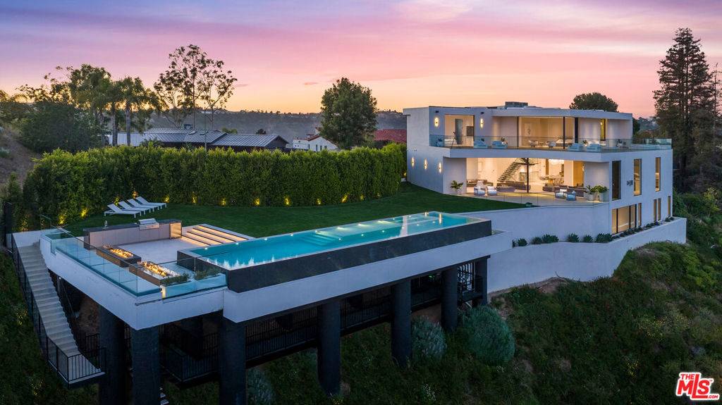 9674 HIGHRIDGE DR, Beverly Hills, CA 90210