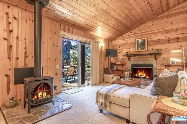 Idyllwild, CA 92549,54429 TAHQUITZ VIEW DR