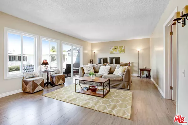 North Hollywood, CA 91606,6130 Coldwater Canyon #12