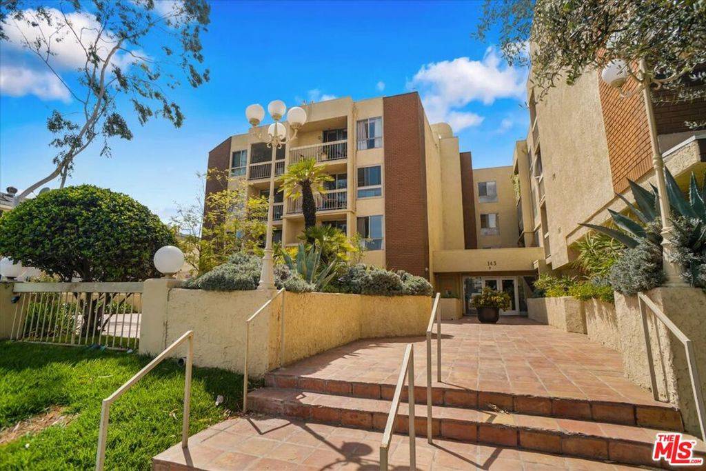5143 BAKMAN AVE #313, North Hollywood, CA 91601