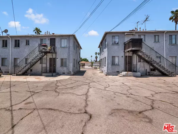North Hollywood, CA 91601,5752 5758 VINELAND AVE
