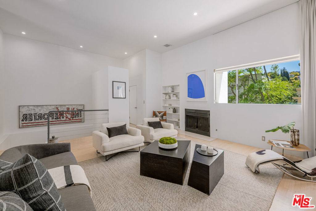 1621 WESTERLY TER, Los Angeles, CA 90026