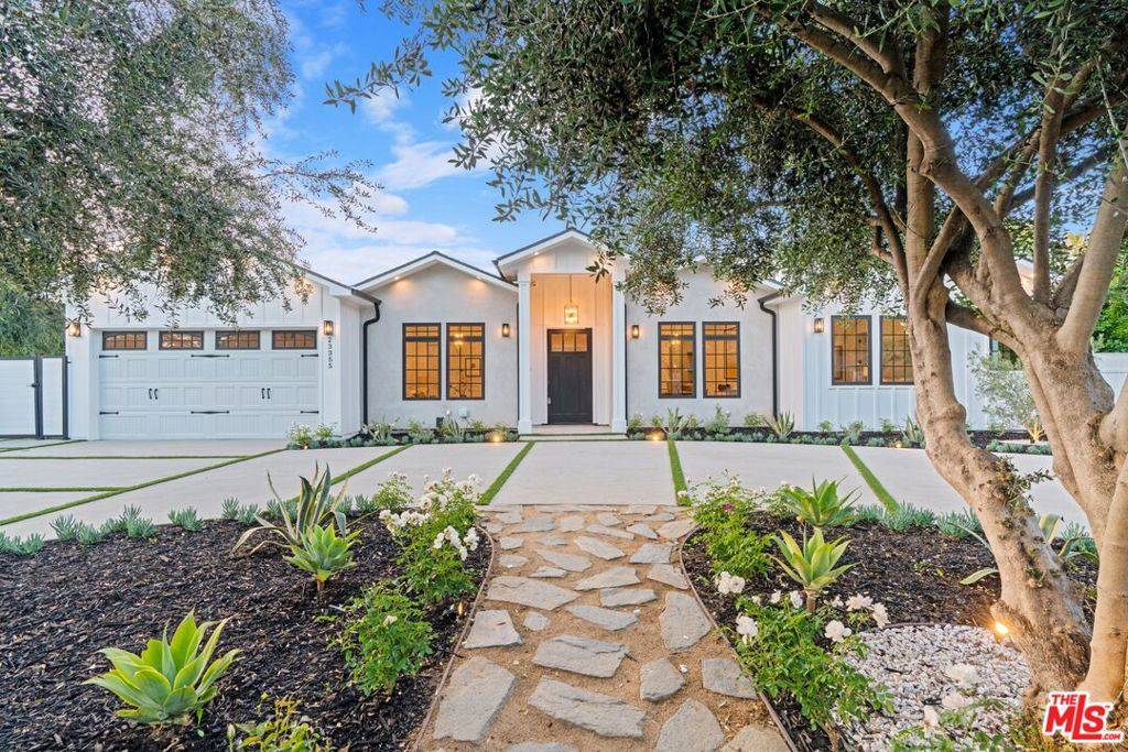 23355 COLLINS ST, Woodland Hills, CA 91367