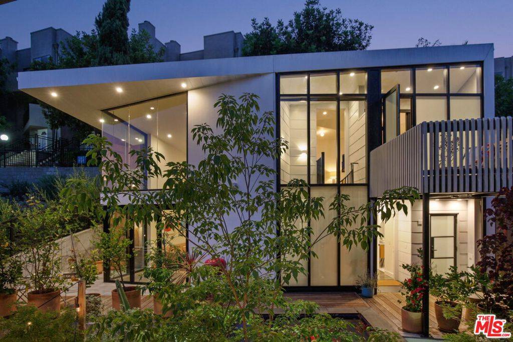 1851 LOBDELL PL, Los Angeles, CA 90026