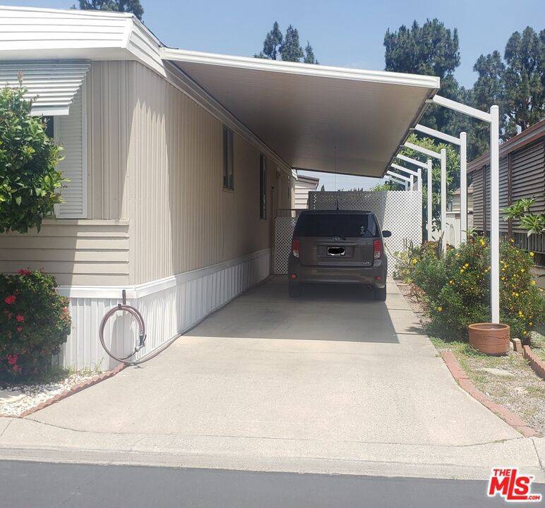 Stanton, CA 90680,11250 BEACH BLVD #10
