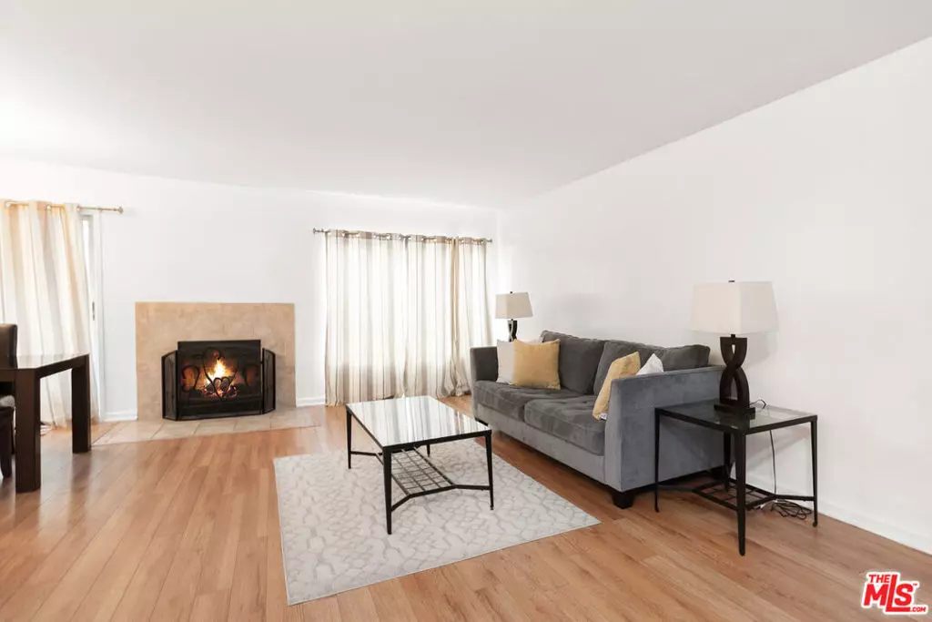 Culver City, CA 90230,5870 GREEN VALLEY #217