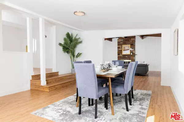 Panorama City, CA 91402,8749 MATILIJA AVE