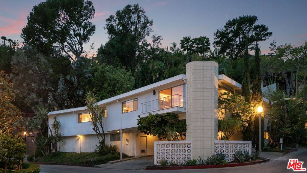 1501 SCHUYLER RD, Beverly Hills, CA 90210