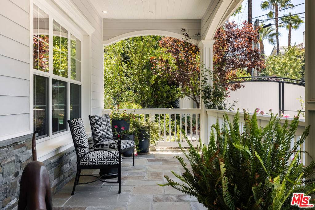 Encino, CA 91436,4504 PETIT AVE