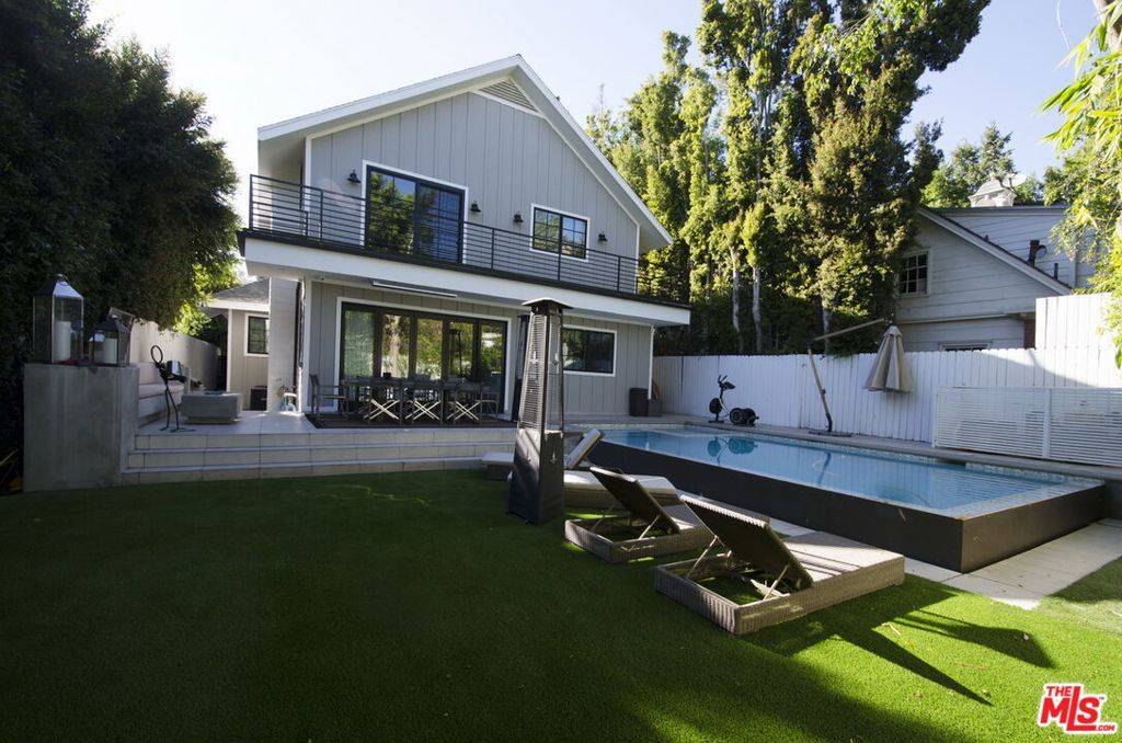 1738 NICHOLS CANYON RD, Los Angeles, CA 90046