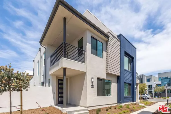 229 Novel, Irvine, CA 92618