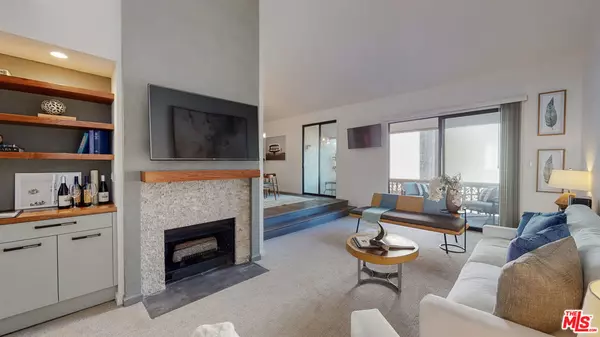 15340 ALBRIGHT ST #304, Pacific Palisades, CA 90272