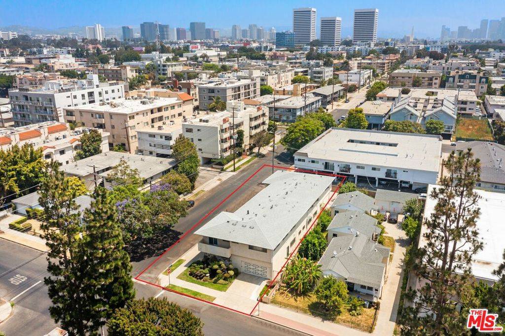 Los Angeles, CA 90025,11620 NEBRASKA AVE