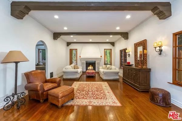 Santa Monica, CA 90402,339 21st ST