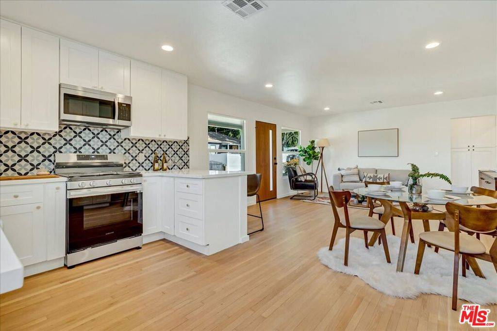 3016 Calanda AVE, Altadena, CA 91001