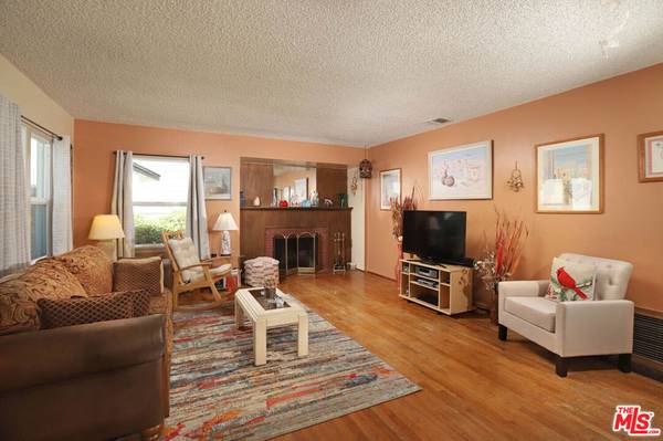 La Crescenta, CA 91214,2919 El Caminito