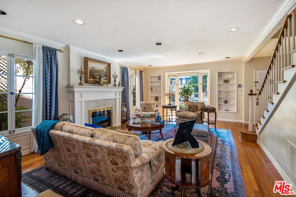 Beverly Hills, CA 90212,9969 Durant DR