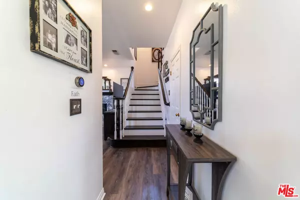 Lawndale, CA 90260,4712 W 149th ST