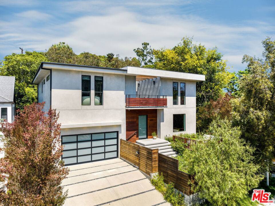 3294 Kelton AVE, Los Angeles, CA 90034