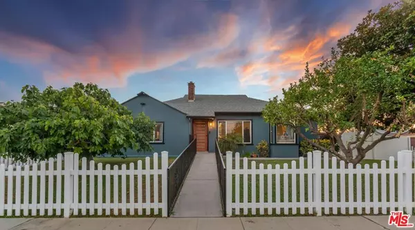 5451 Clybourn AVE, North Hollywood, CA 91601