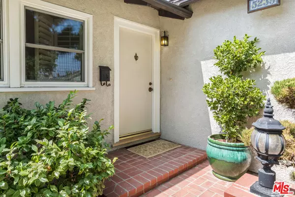 Culver City, CA 90230,5239 Dobson WAY